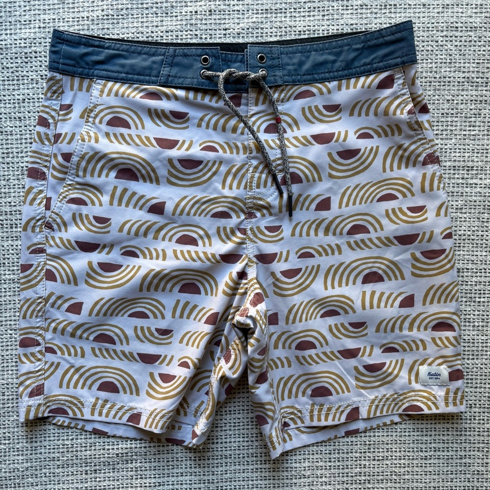 Katin Boys Large (26 waist) Patterned Hybrid Boardshorts
